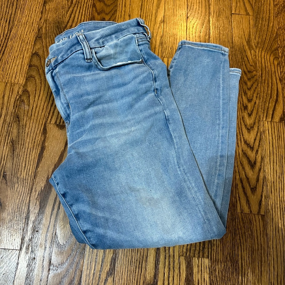 American Eagle cross jeans